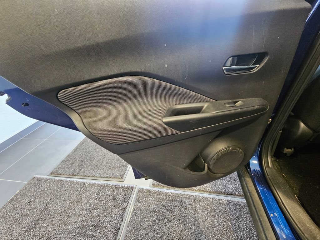 Used 2020 Nissan Kicks SV w/ Exterior Package image 10