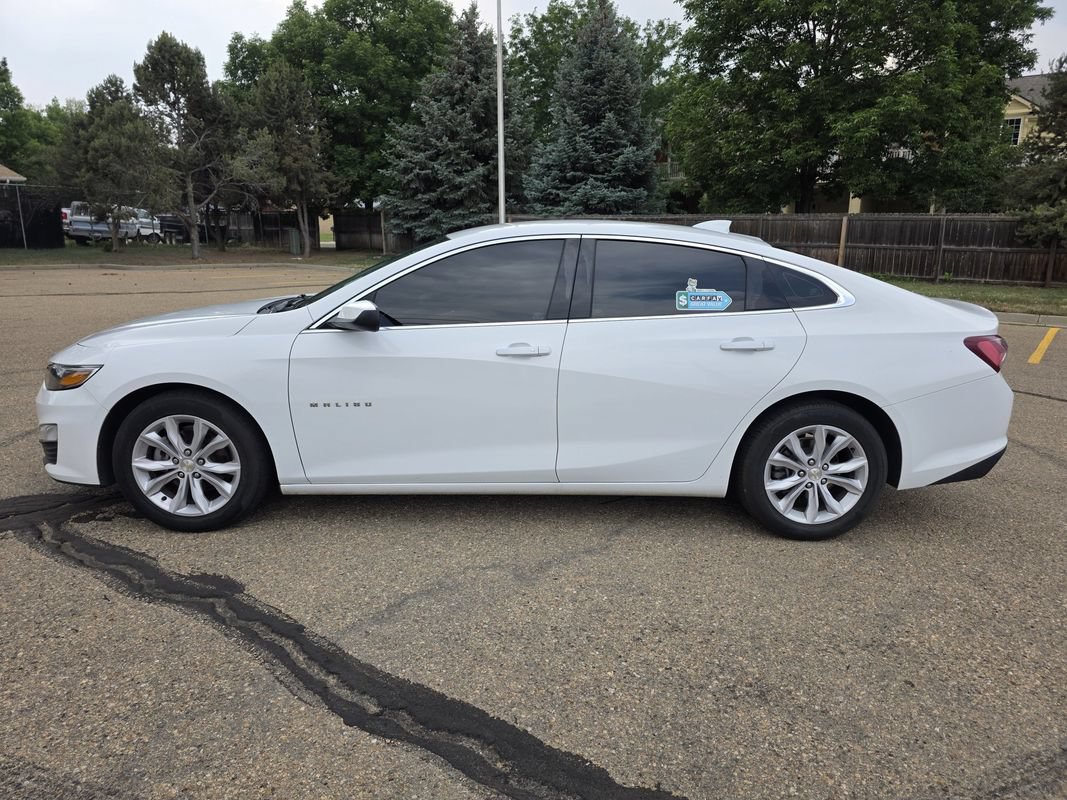 Used 2020 Chevrolet Malibu LT FWD image 2
