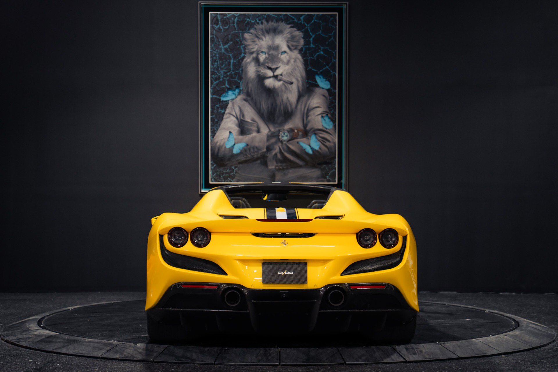 Used 2021 Ferrari F8 Tributo RWD image 39