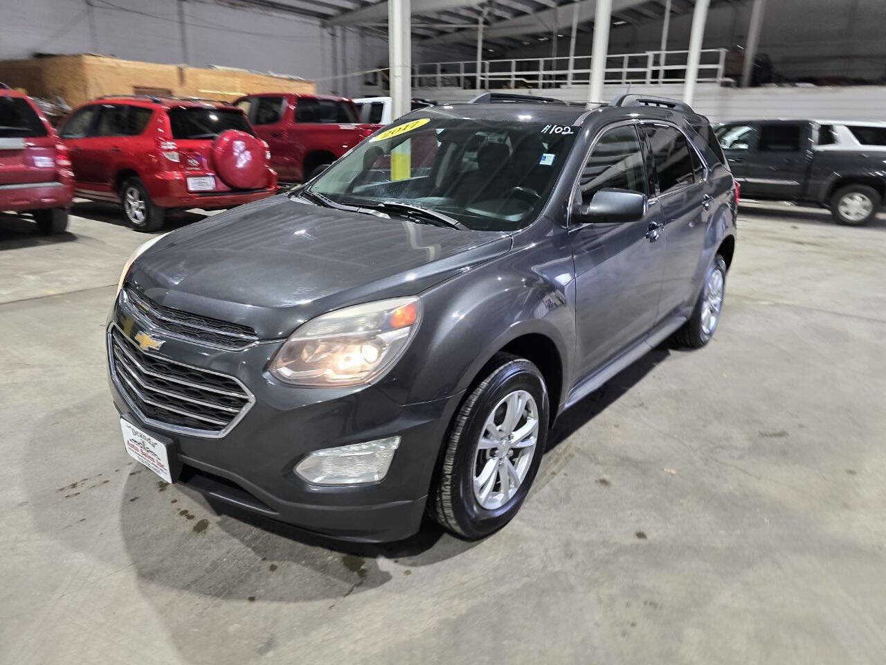 Used 2017 Chevrolet Equinox LT w/ Convenience Package AWD/4WD image 2