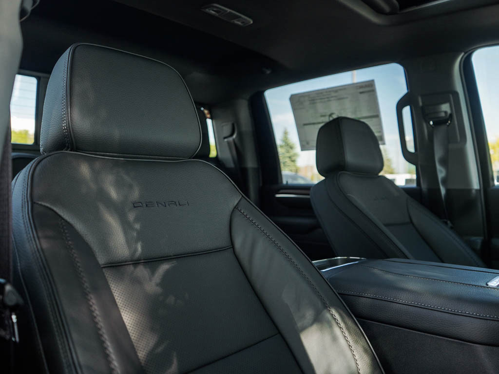 New 2026 GMC Sierra 3500 Denali w/ Denali Reserve Package image 10