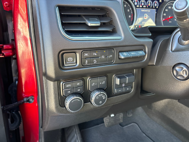 Used 2021 Chevrolet Tahoe Premier w/ Premium Package AWD/4WD image 18