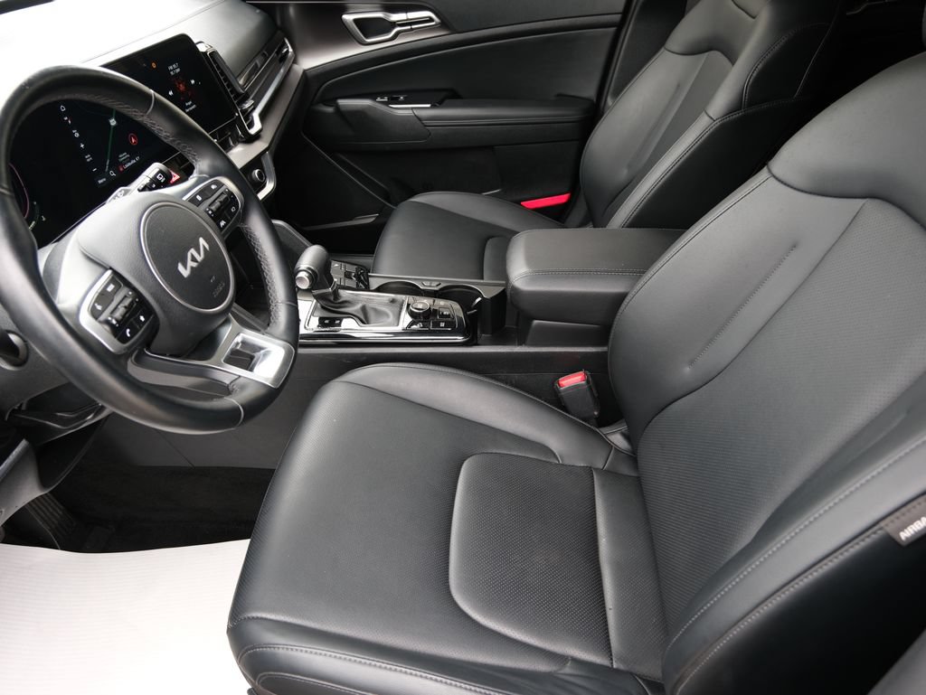 Used 2024 Kia Sportage EX FWD image 5