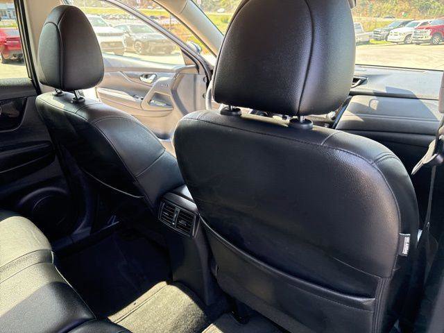 Used 2020 Nissan Rogue SL image 31