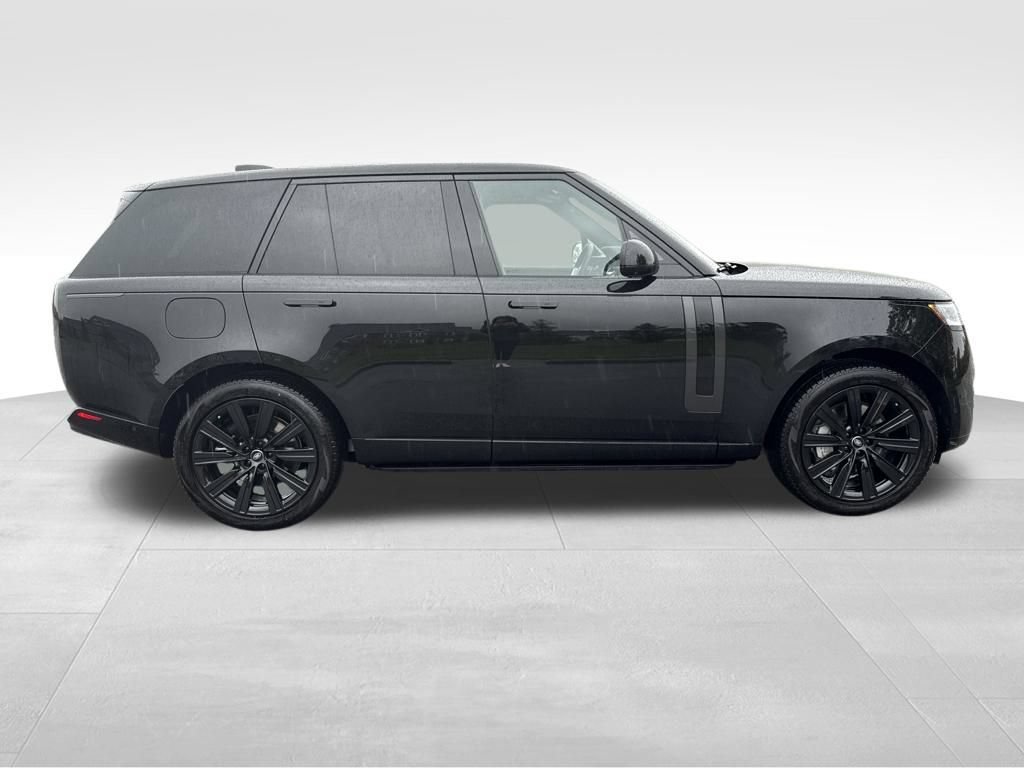 New 2025 Land Rover Range Rover SE AWD/4WD image 6