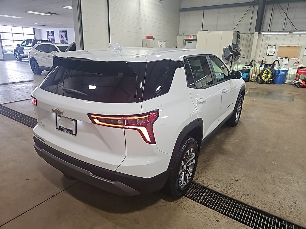 Used 2025 Chevrolet Equinox LT image 7