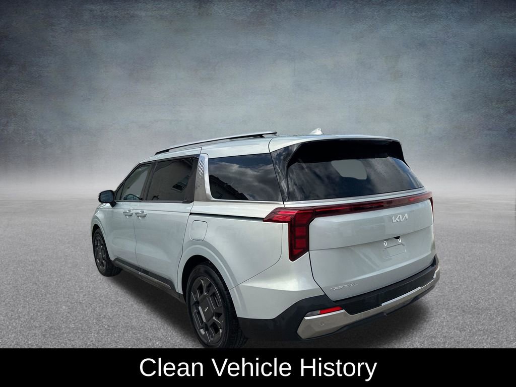 Used 2025 Kia Carnival SX image 3