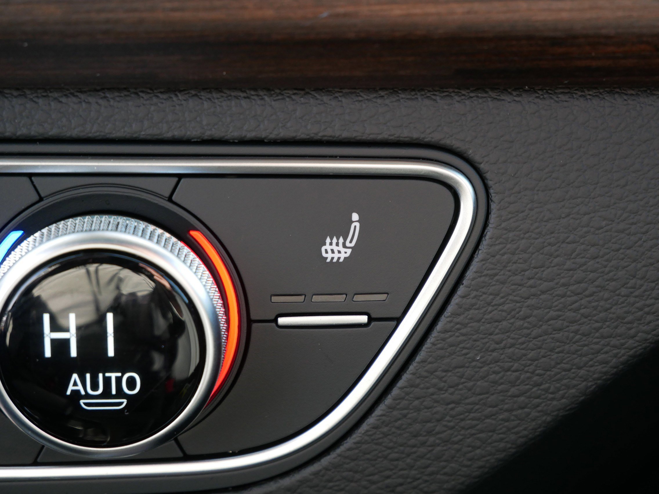 Used 2025 Audi Q5 2.0T Premium w/ Convenience Plus Package image 41