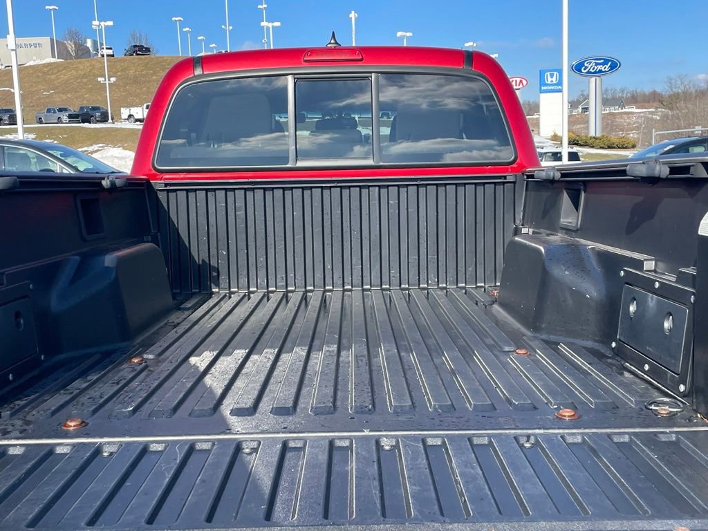 Used 2012 Toyota Tacoma 4x4 Double Cab w/ SR5 Pkg image 15