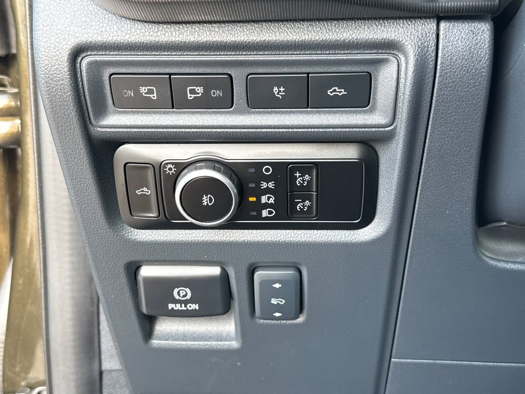 Used 2024 Ford F150 Raptor AWD/4WD image 15