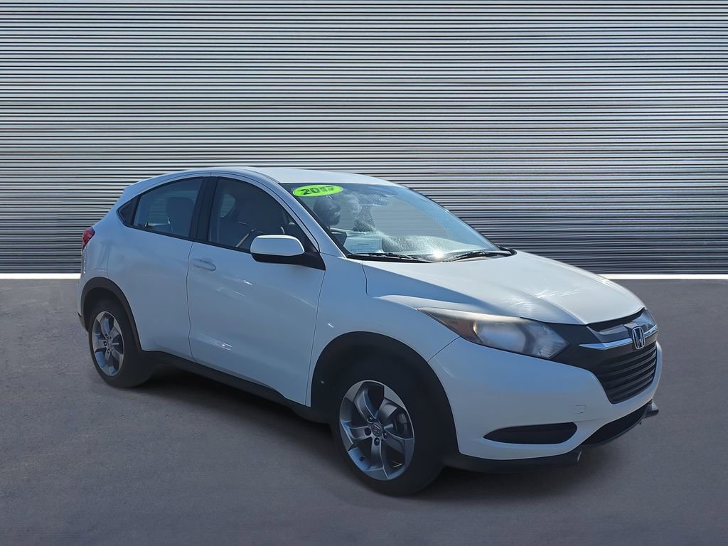 Used 2017 Honda HR-V LX image 2
