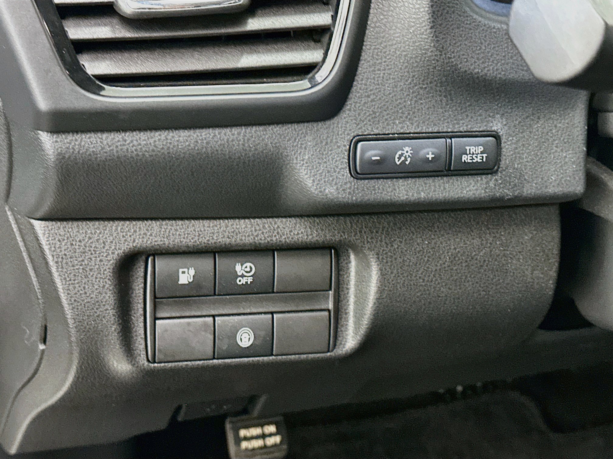 Used 2025 Nissan Leaf S FWD image 17