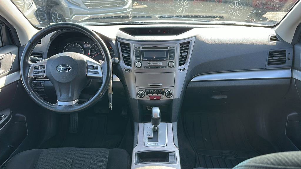 Used 2013 Subaru Outback 2.5i Premium w/ Popular Pkg 1A image 10