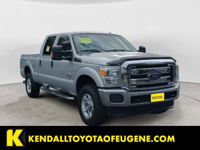 Used 2016 Ford F250 XLT w/ XLT Interior Package AWD/4WD image 3