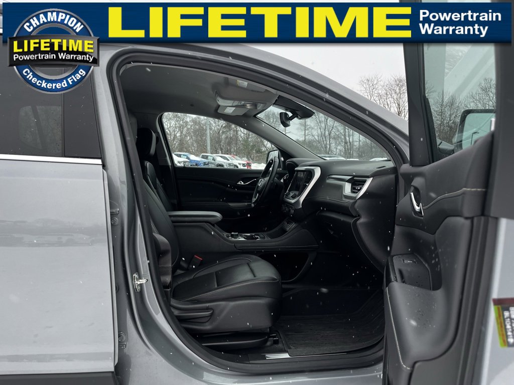 Certified 2023 GMC Acadia SLT w/ Trailering Package image 36