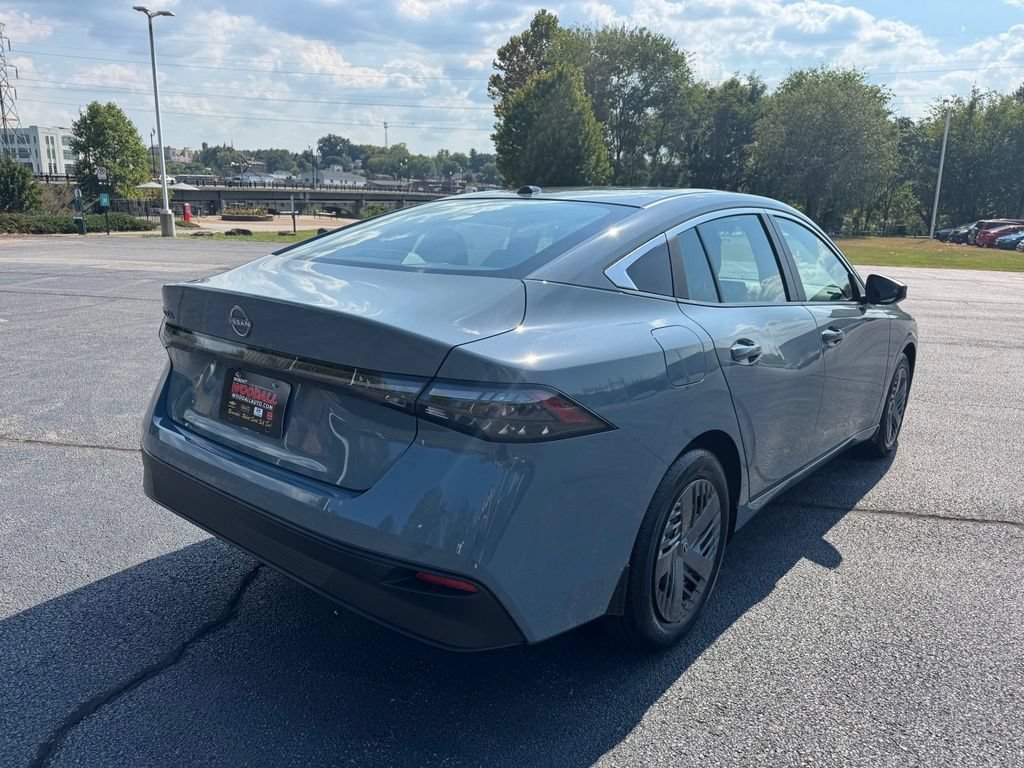 New 2027 Nissan Sentra SV w/ Floor Mat Package FWD image 8