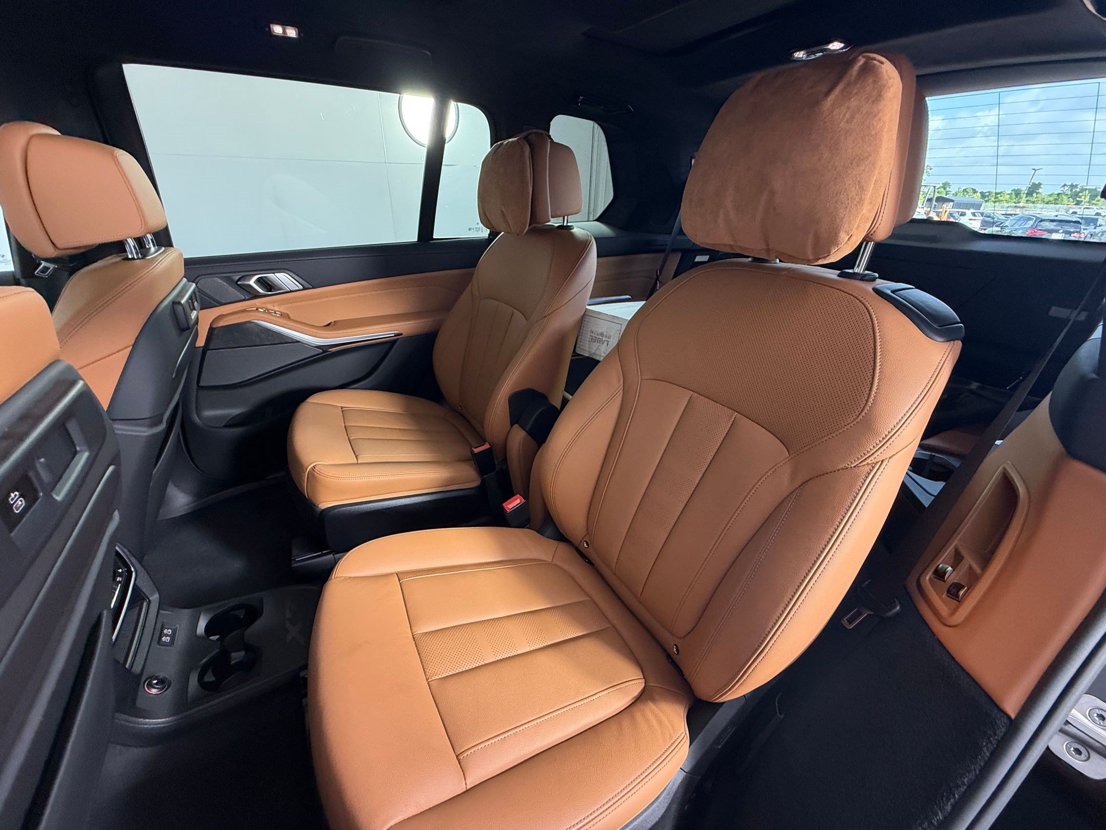 Used 2021 BMW X7 xDrive40i w/ Premium Package AWD/4WD image 27