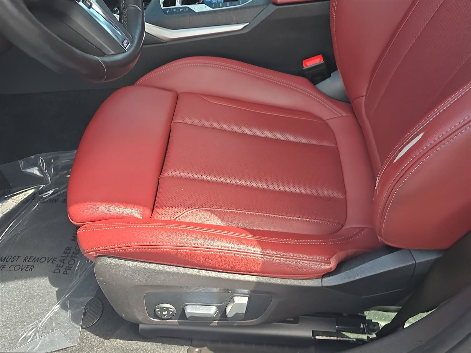 Certified 2023 BMW 330i Sedan w/ M Sport Package RWD image 14