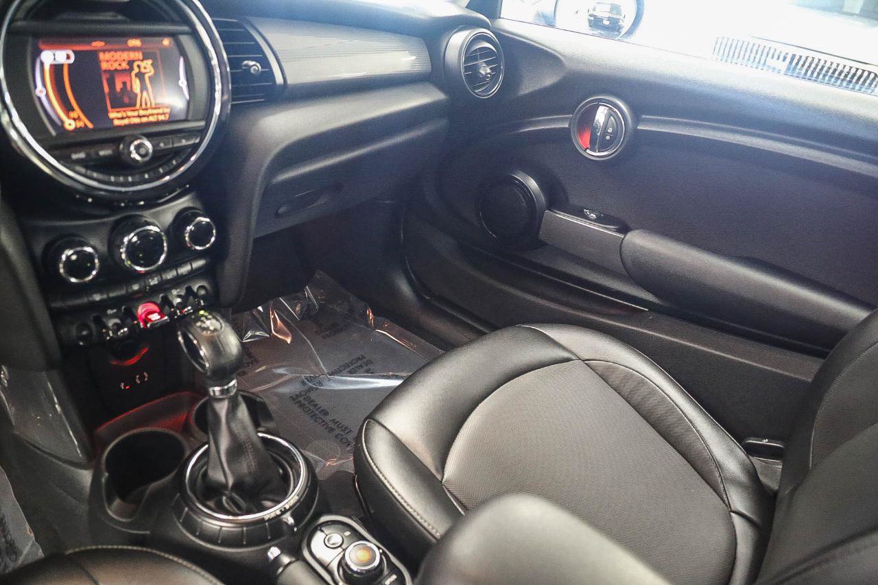 Used 2016 MINI Cooper 2-Door Hardtop FWD image 20