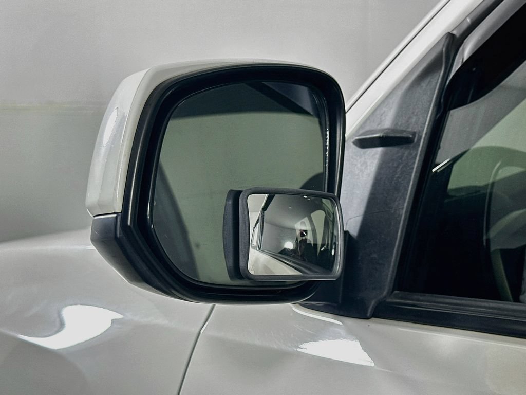 Used 2020 Toyota Tacoma SR5 RWD image 37