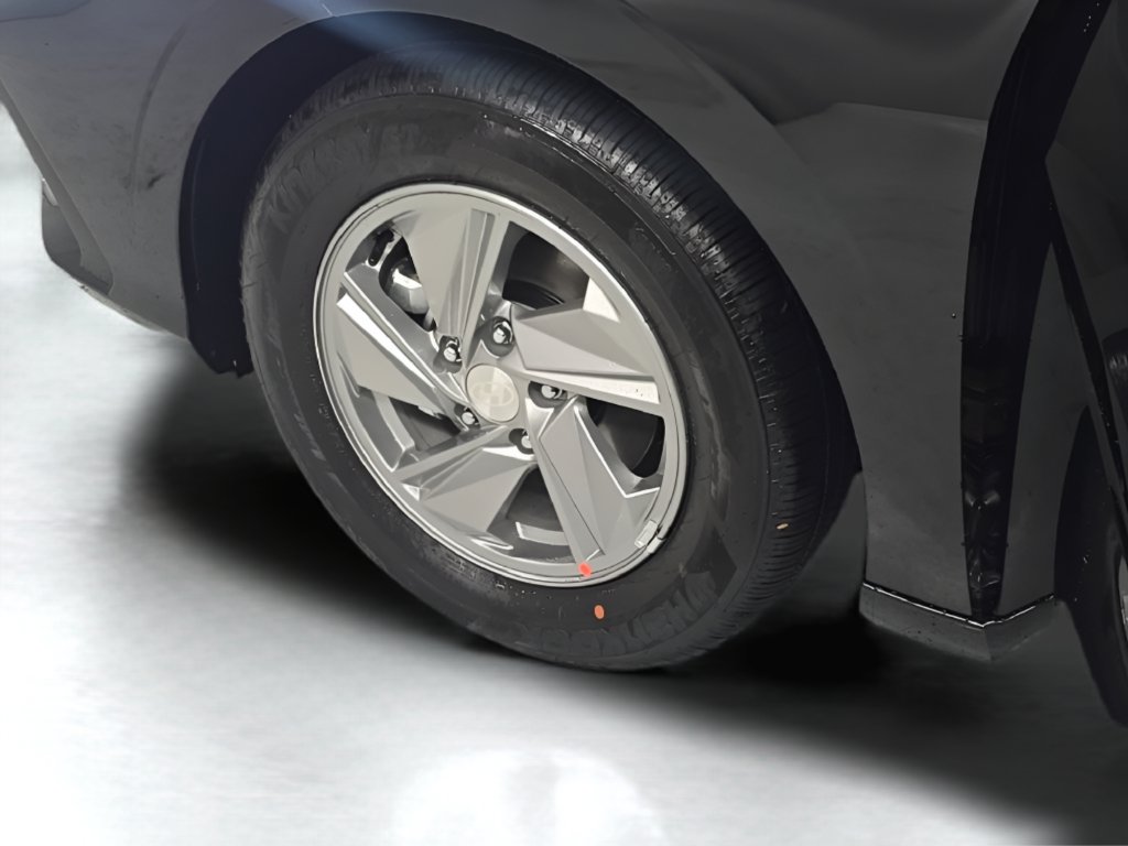 New 2026 Hyundai Elantra SE FWD image 38