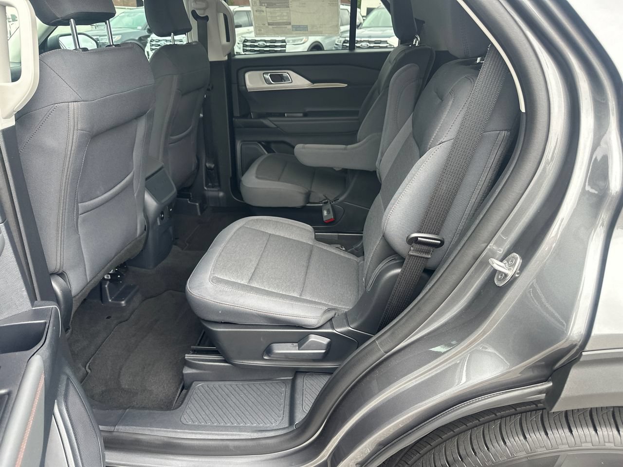 New 2026 Ford Explorer Active RWD image 21