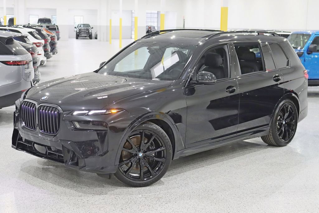 Used 2023 BMW X7 xDrive40i w/ Executive Package image 6