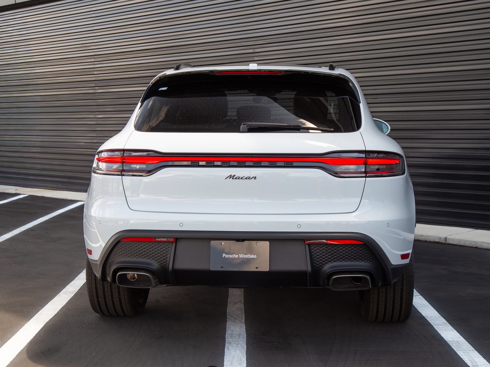 New 2026 Porsche Macan AWD/4WD image 6