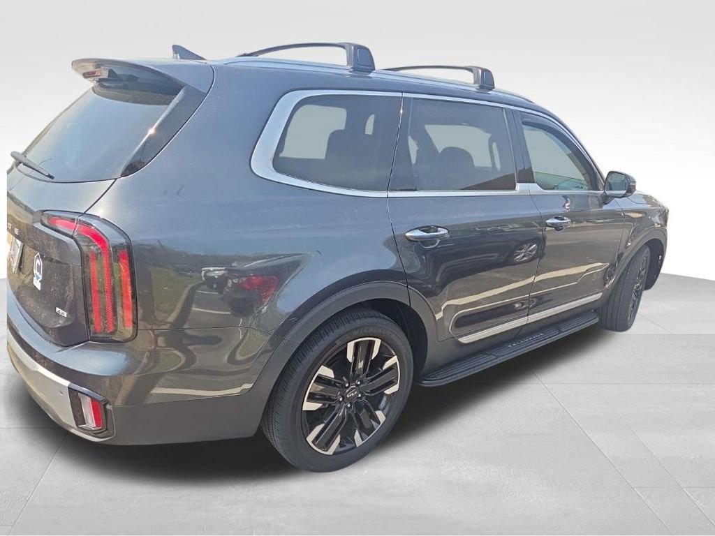 Used 2024 Kia Telluride SX Prestige image 3