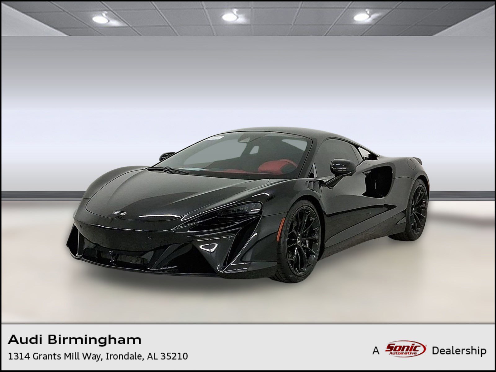 Used 2024 McLaren Artura image 1
