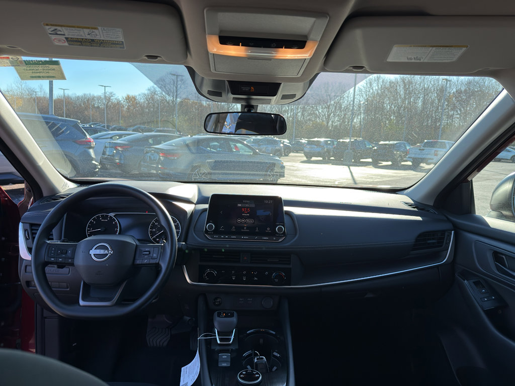 Certified 2025 Nissan Rogue S image 28