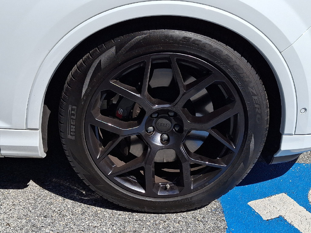 Certified 2026 Audi SQ7 Premium Plus AWD/4WD image 8