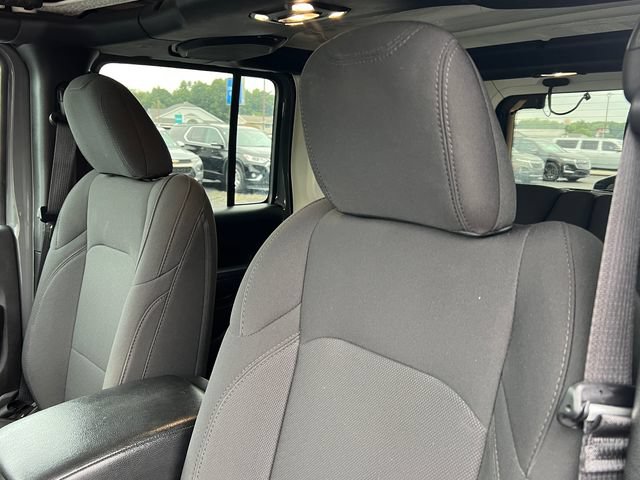Used 2023 Jeep Wrangler Unlimited Sport AWD/4WD image 3