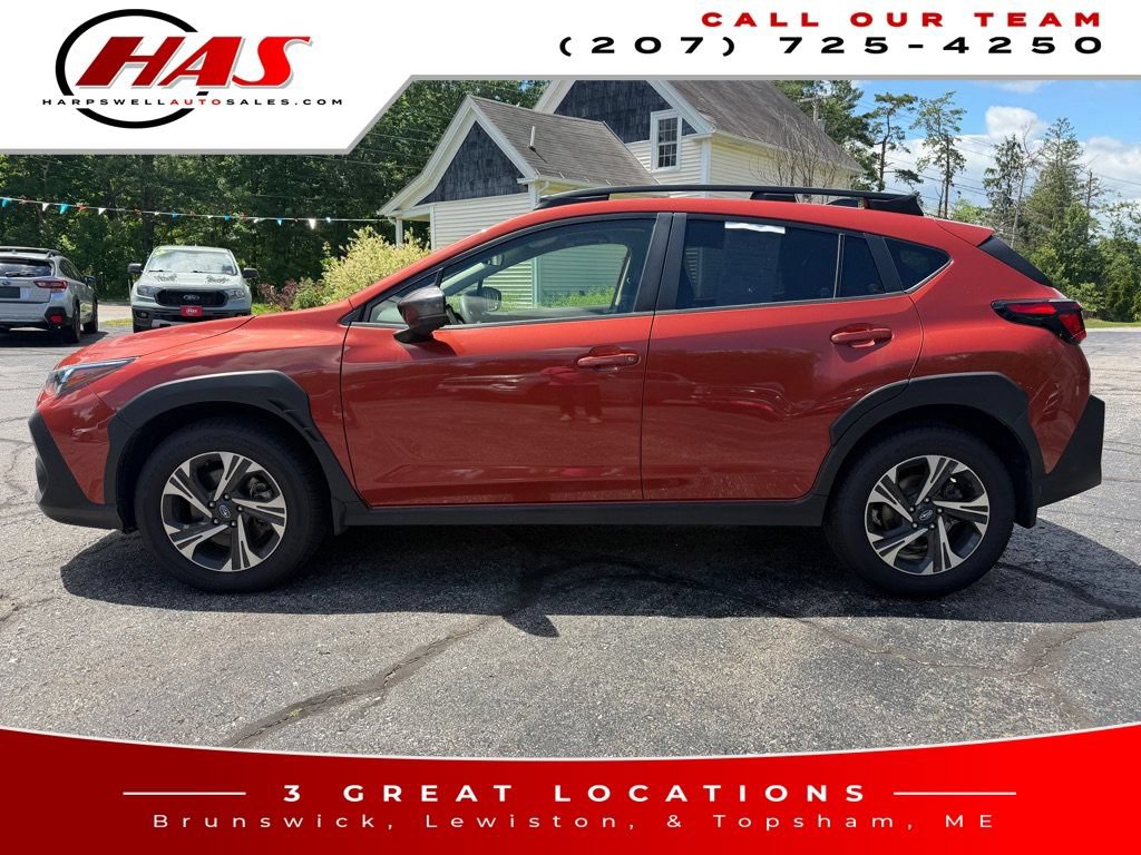 Used 2024 Subaru Crosstrek 2.0i Premium AWD/4WD image 3