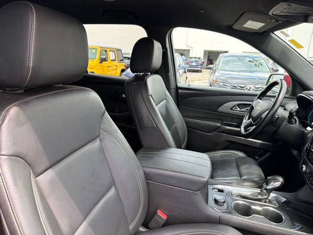 Used 2023 Chevrolet Traverse LT AWD/4WD image 27