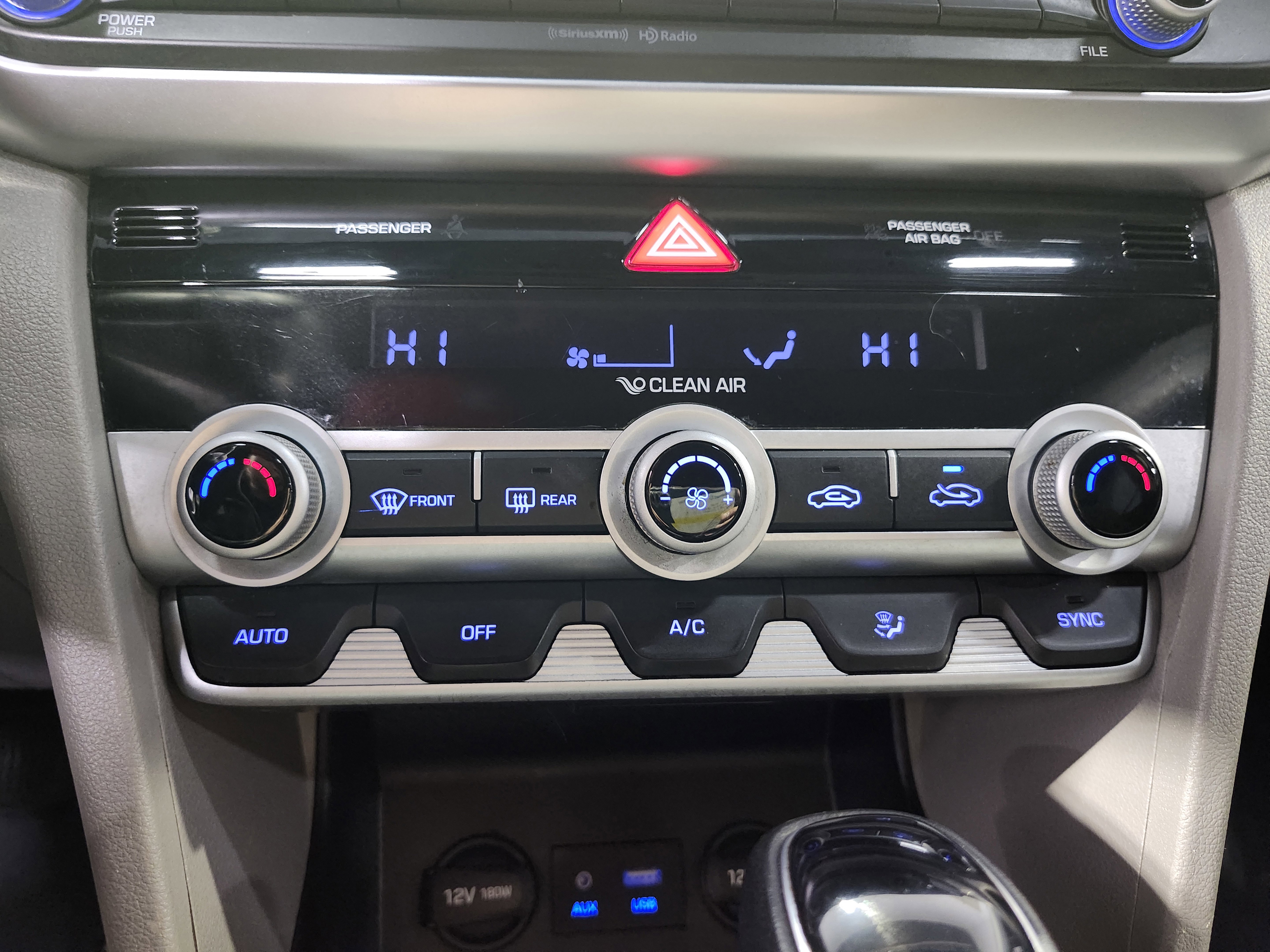 Used 2020 Hyundai Elantra SEL image 27