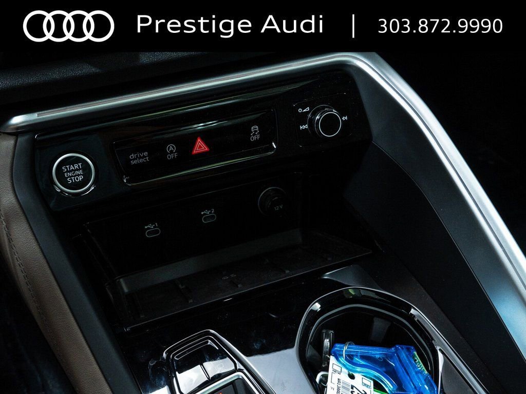 Used 2025 Audi Q5 Premium Plus w/ Premium Plus AWD/4WD image 19