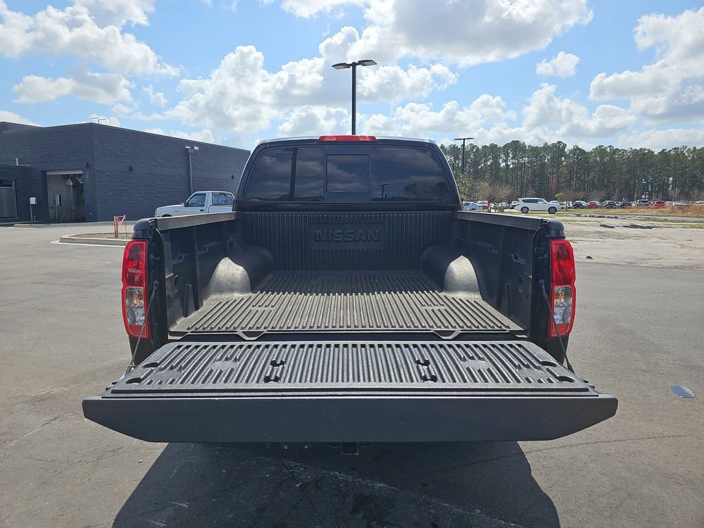 Used 2019 Nissan Frontier SV image 16