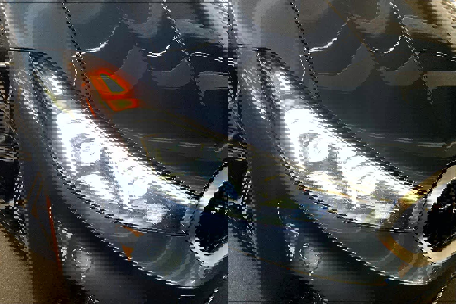 Certified 2025 BMW 330i Sedan image 27