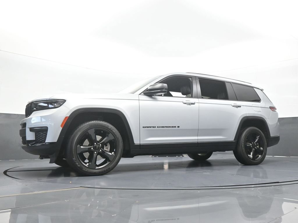 Used 2023 Jeep Grand Cherokee L Laredo RWD image 56