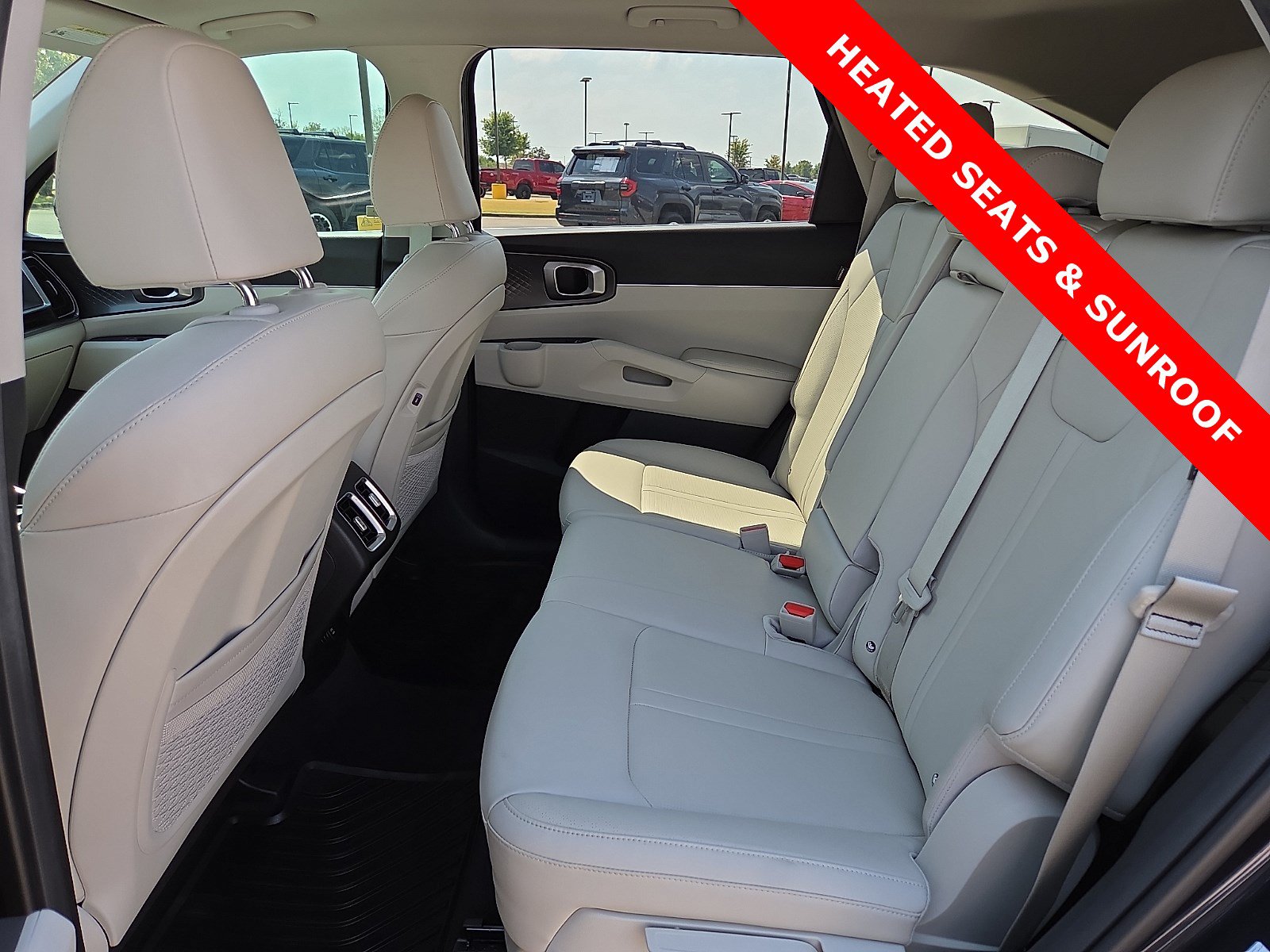 Used 2025 Kia Sorento S w/ Panoramic Sunroof Package AWD/4WD image 11