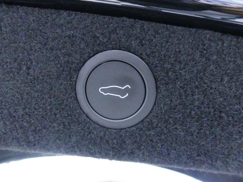 Used 2026 Tesla Model 3 AWD/4WD image 30