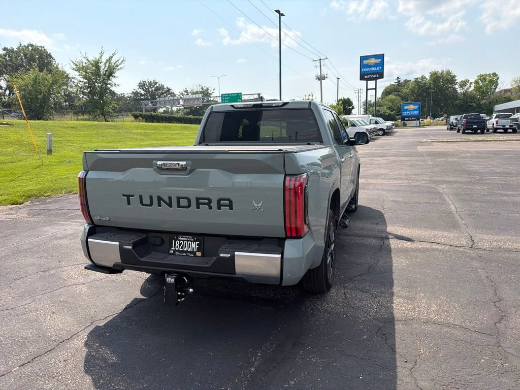 Used 2025 Toyota Tundra Limited AWD/4WD image 34