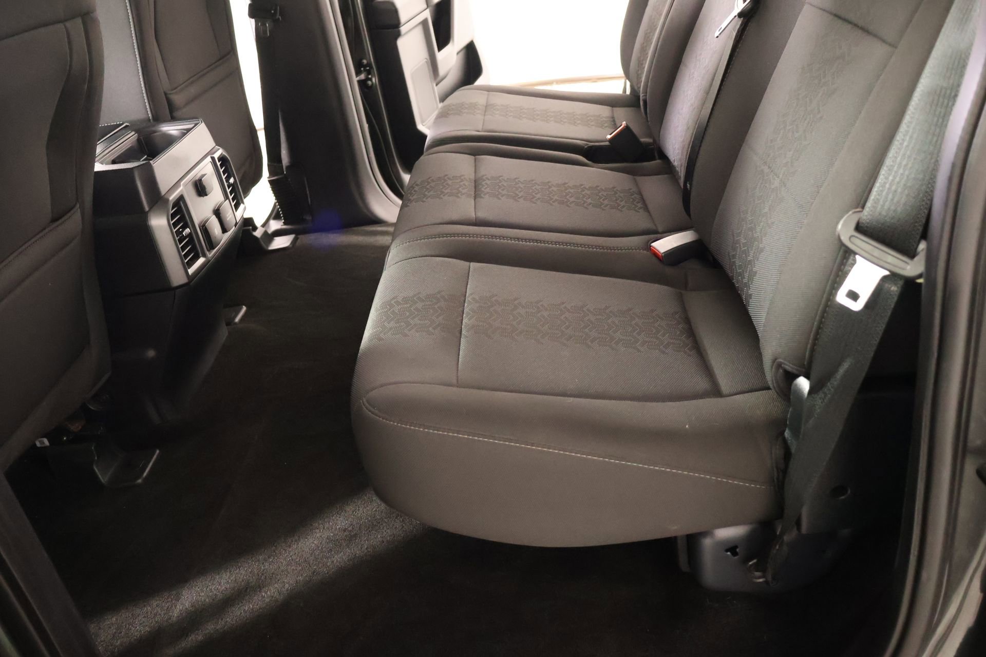 Used 2018 Ford F150 XLT w/ Equipment Group 302A Luxury AWD/4WD image 14