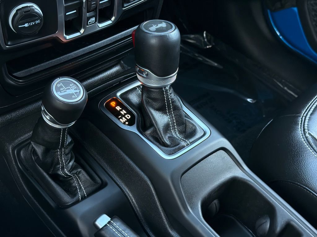 Used 2023 Jeep Wrangler Unlimited Sahara AWD/4WD image 29