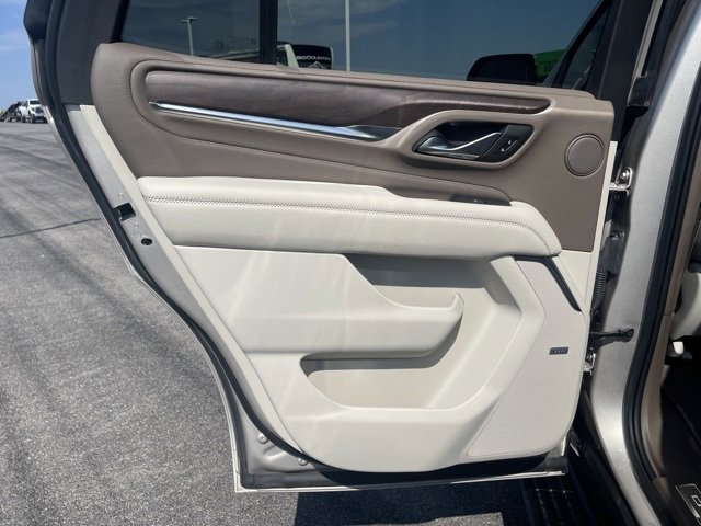 Used 2021 GMC Yukon Denali w/ Denali Premium Package image 17