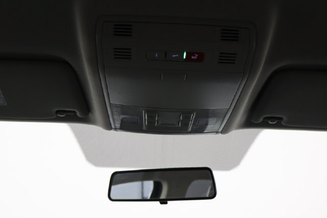 Used 2022 Volkswagen Taos SE FWD image 24