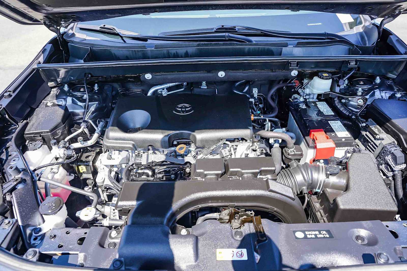 Used 2020 Toyota RAV4 XLE image 24