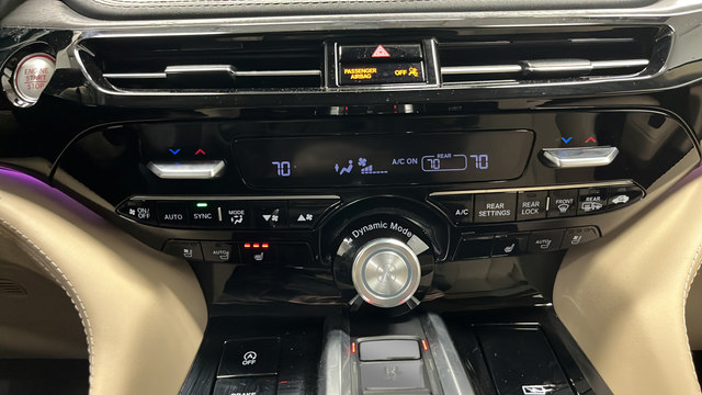 Used 2023 Acura MDX w/ Advance Package AWD/4WD image 18