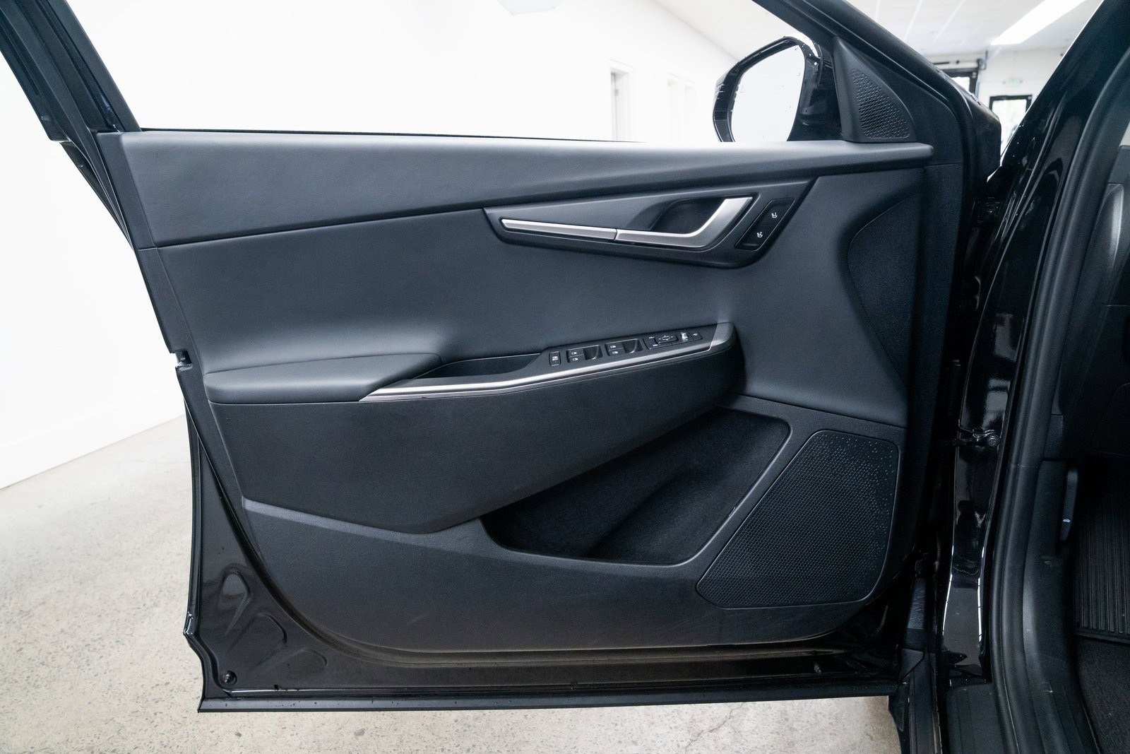 Used 2024 Kia EV6 Light image 15